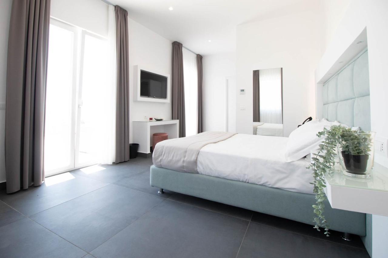 פוזולי Grand Hotel Serapide מראה חיצוני תמונה