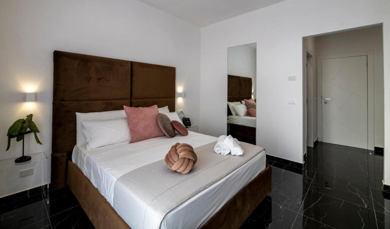 פוזולי Grand Hotel Serapide מראה חיצוני תמונה
