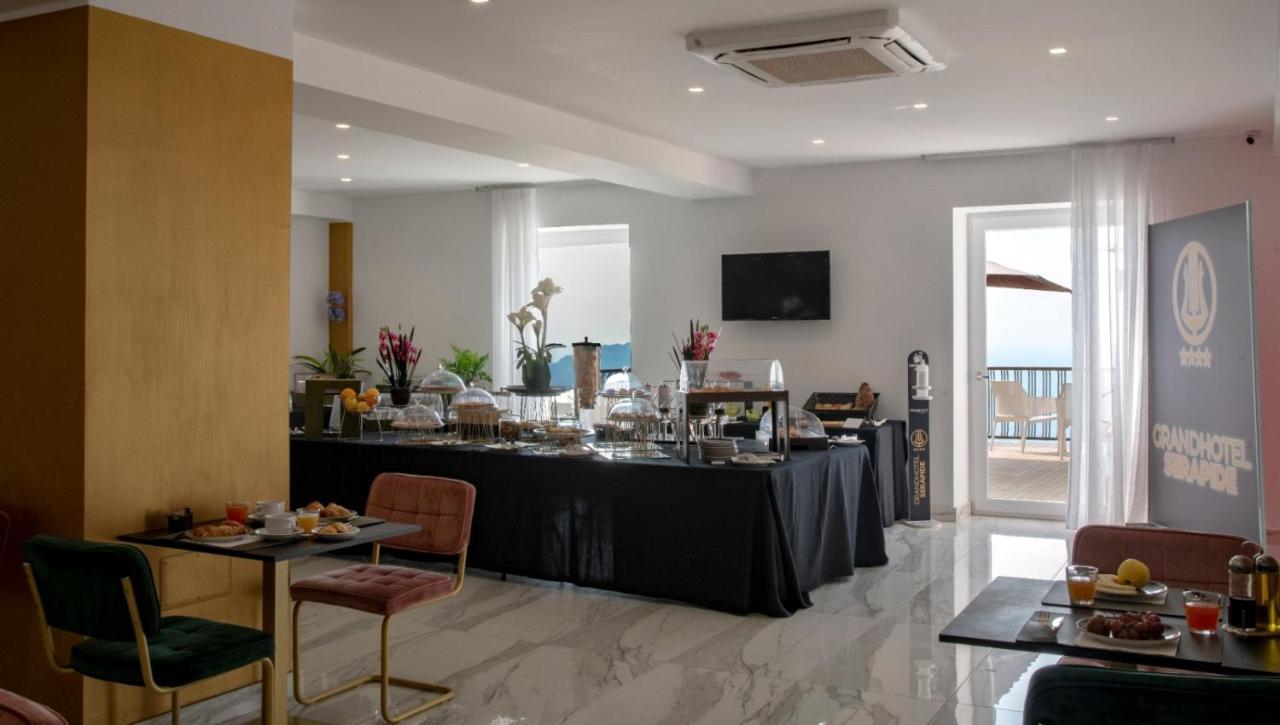 פוזולי Grand Hotel Serapide מראה חיצוני תמונה