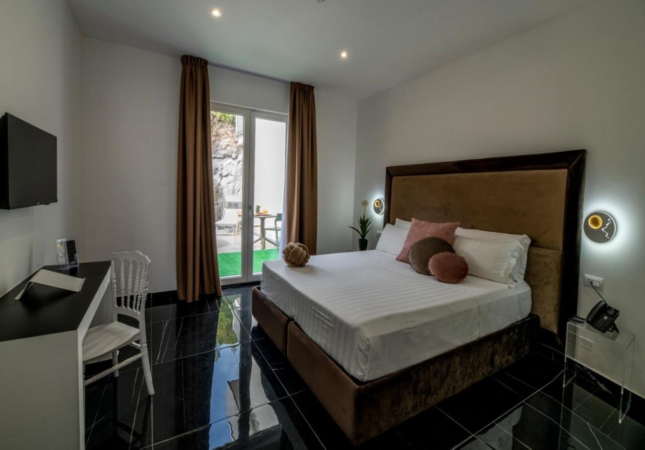 פוזולי Grand Hotel Serapide מראה חיצוני תמונה